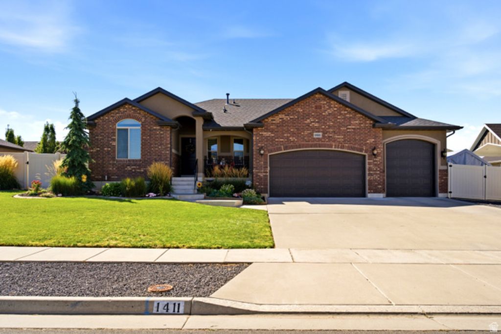 1411 W 2400 N, Clinton, UT 84015 — exterior
