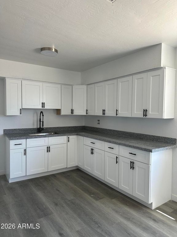 5707 N 64TH Drive, Glendale, AZ 85301 — photo 4