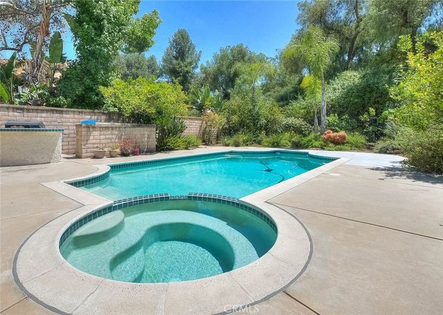 2273 Creekwood, Chino Hills, CA 91709