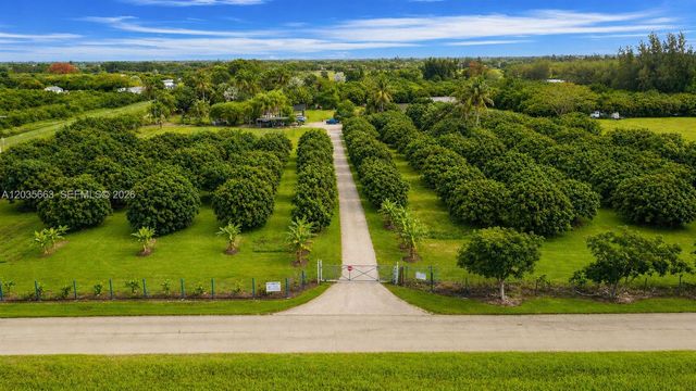 19051 SW 147th Ave, Miami, FL 33187