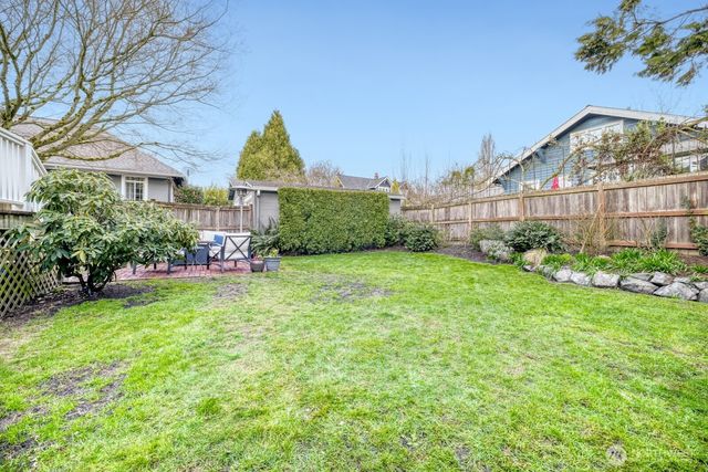 2830 33rd Avenue S, Seattle, WA 98144