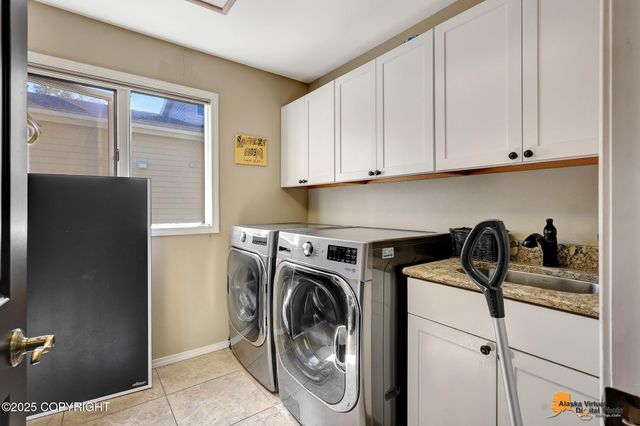 18722 Guillemot Circle, Anchorage, AK 99516