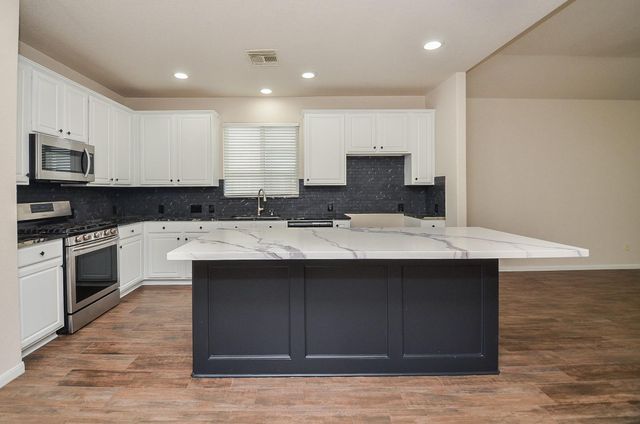 9414 Brackenton Crest Drive, Spring, TX 77379