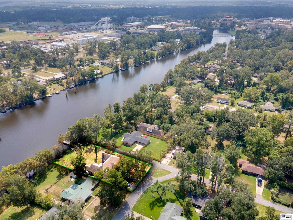 1800 UNIVERSITY PLACE, Monroe, LA 71203