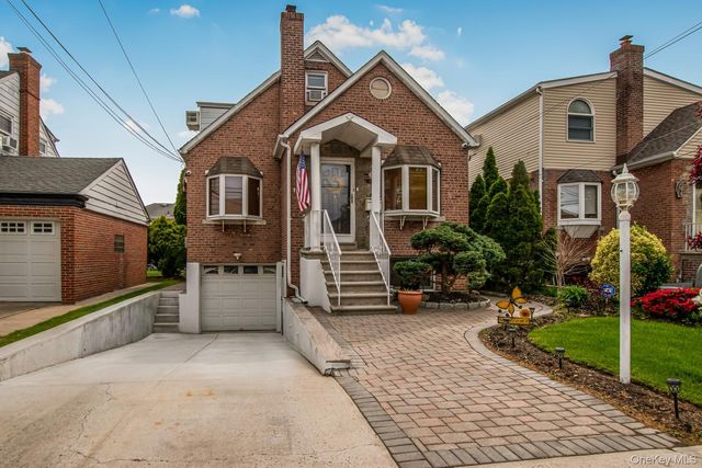 2234 Kingsland Avenue, Bronx, NY 10469