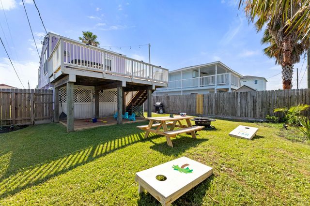 4021 Las Palmas Street, Galveston, TX 77554