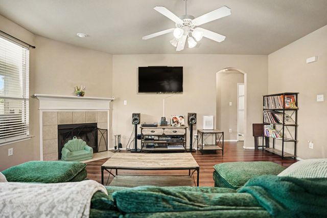 3421 Oxford Street, Midlothian, TX 76065