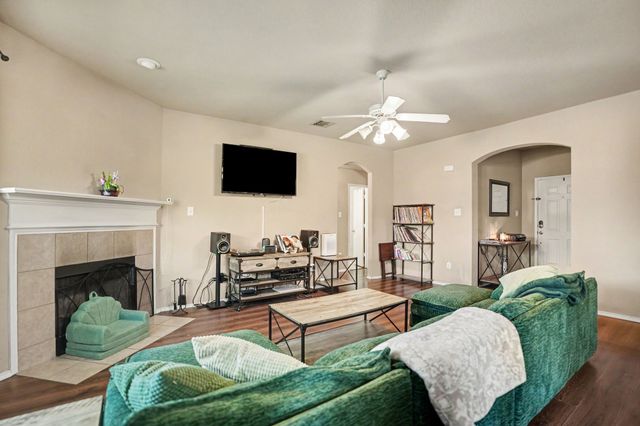 3421 Oxford Street, Midlothian, TX 76065