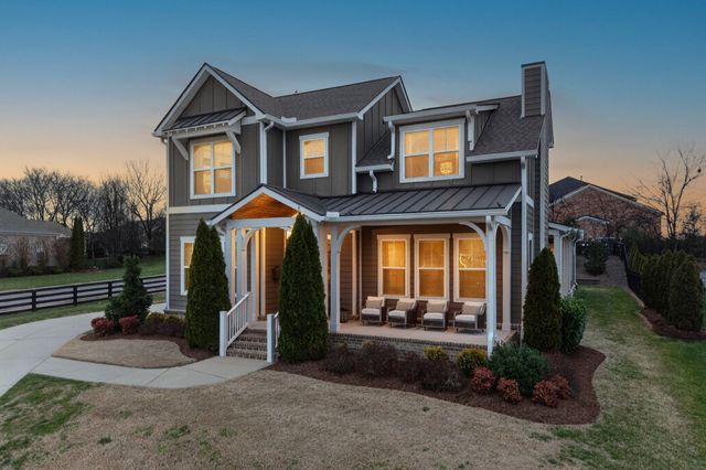 998 Spruce Ridge Ln, Spring Hill, TN 37174