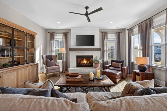 998 Spruce Ridge Ln, Spring Hill, TN 37174