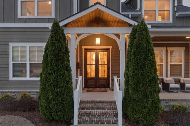 998 Spruce Ridge Ln, Spring Hill, TN 37174