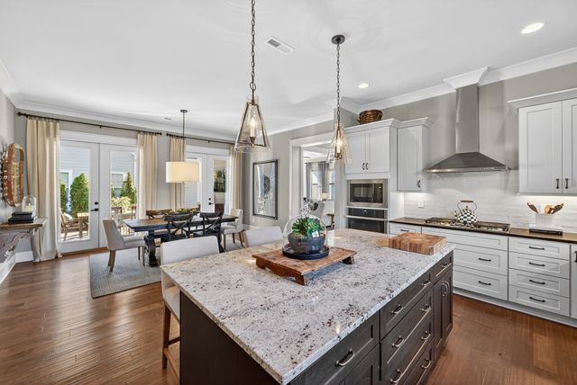 998 Spruce Ridge Ln, Spring Hill, TN 37174