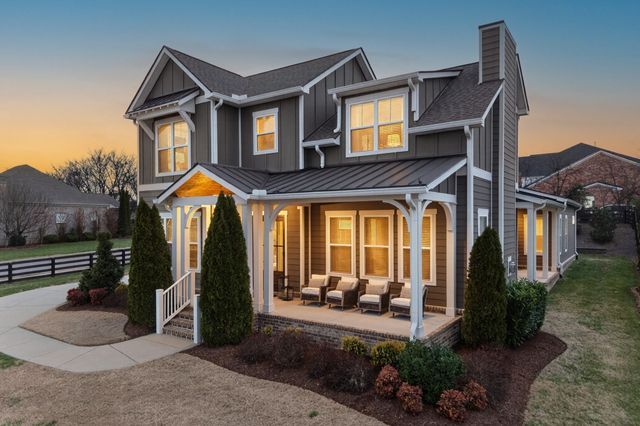 998 Spruce Ridge Ln, Spring Hill, TN 37174