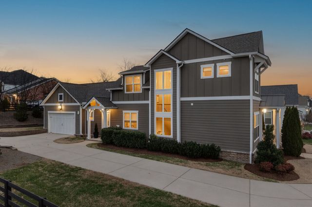 998 Spruce Ridge Ln, Spring Hill, TN 37174