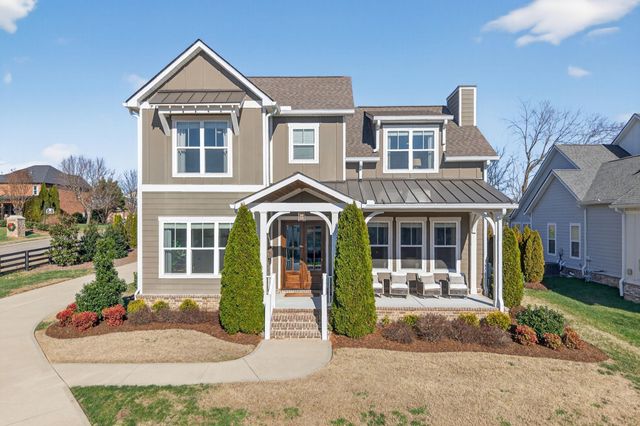 998 Spruce Ridge Ln, Spring Hill, TN 37174