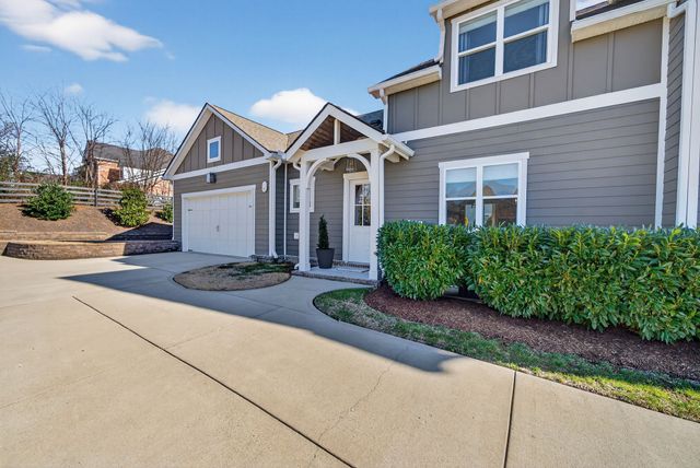 998 Spruce Ridge Ln, Spring Hill, TN 37174