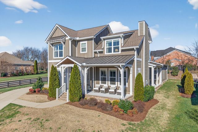 998 Spruce Ridge Ln, Spring Hill, TN 37174