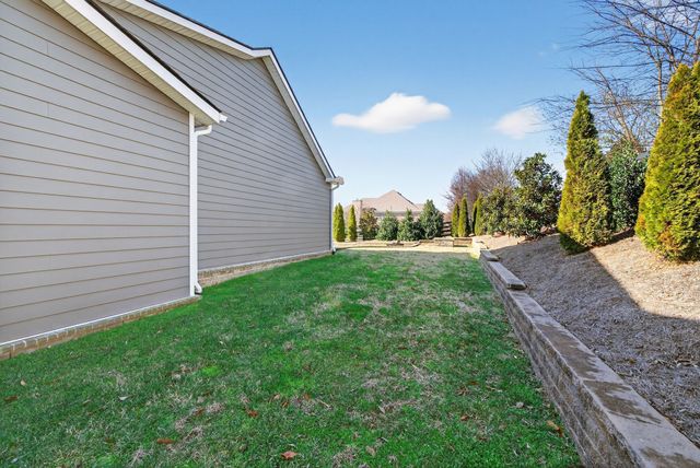 998 Spruce Ridge Ln, Spring Hill, TN 37174