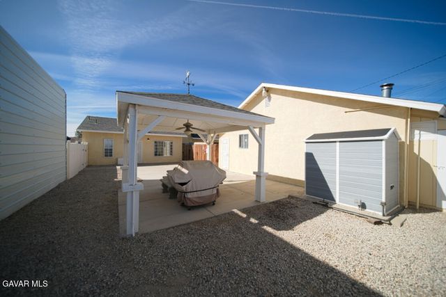 8447 Fernwood Avenue, California City, CA 93505