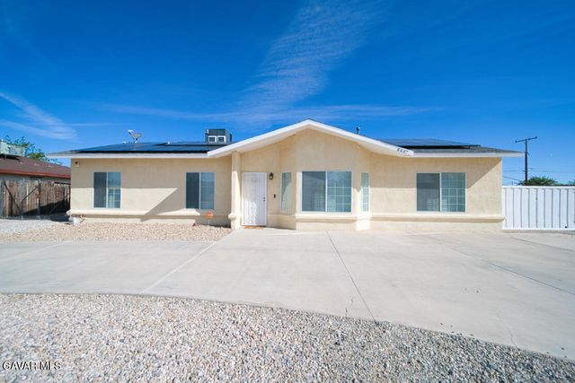 8447 Fernwood Avenue, California City, CA 93505