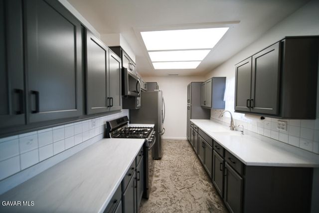 8447 Fernwood Avenue, California City, CA 93505