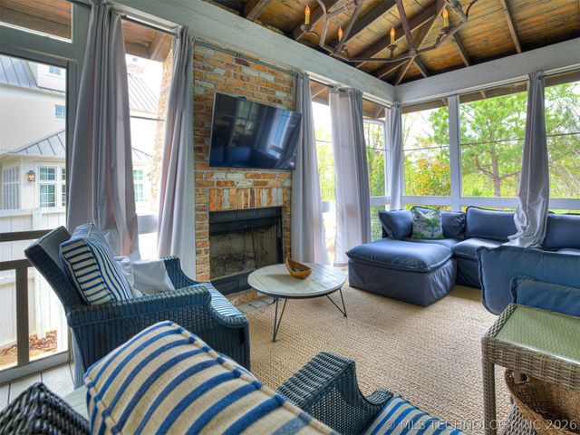 53 Ridgeline Road, Carlton Landing, OK 74432