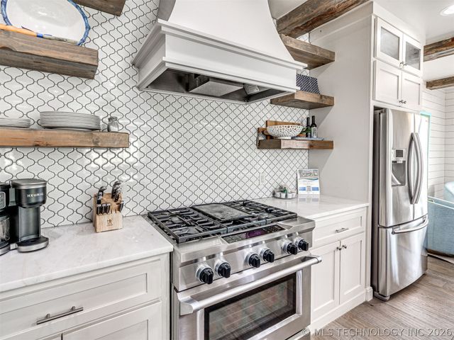 53 Ridgeline Road, Carlton Landing, OK 74432