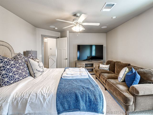 53 Ridgeline Road, Carlton Landing, OK 74432