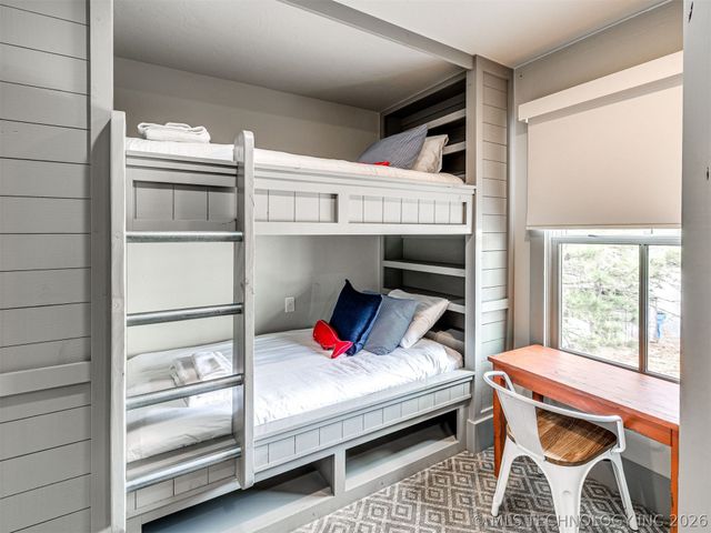 53 Ridgeline Road, Carlton Landing, OK 74432