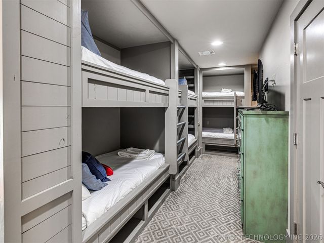 53 Ridgeline Road, Carlton Landing, OK 74432