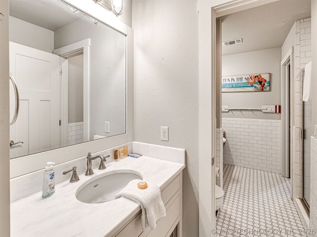 53 Ridgeline Road, Carlton Landing, OK 74432