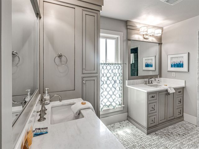 53 Ridgeline Road, Carlton Landing, OK 74432