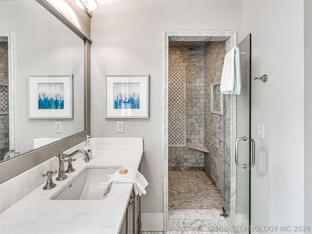 53 Ridgeline Road, Carlton Landing, OK 74432