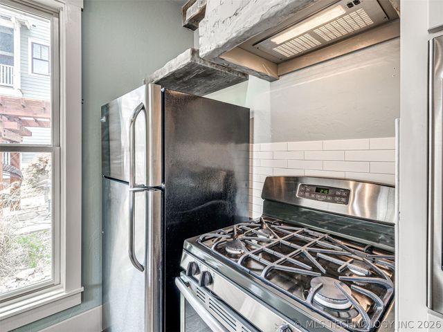 53 Ridgeline Road, Carlton Landing, OK 74432