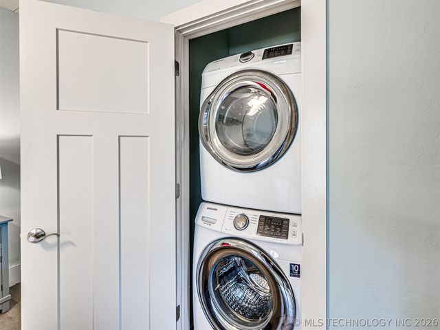 53 Ridgeline Road, Carlton Landing, OK 74432