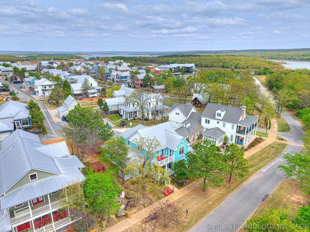 53 Ridgeline Road, Carlton Landing, OK 74432