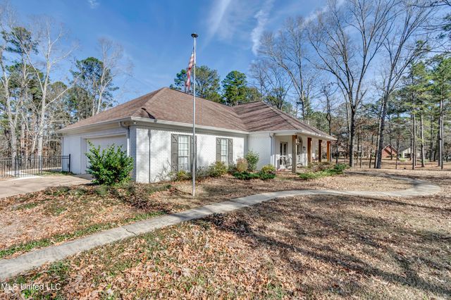 23 Le Bourgeois Drive, Brandon, MS 39047