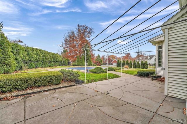 5294 Briercliff Drive, Hamburg, NY 14075