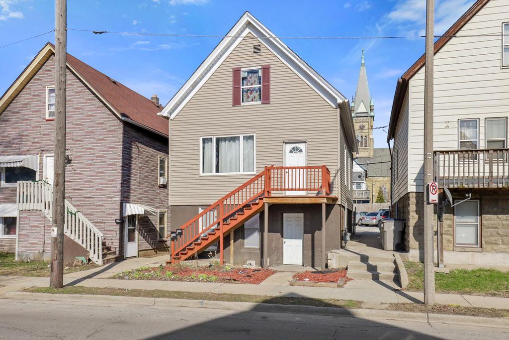 2380 S 16th STREET, Milwaukee, WI 53215