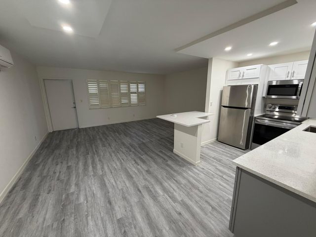 370 E Horizons 203, Boynton Beach, FL 33435