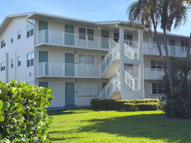 370 E Horizons 203, Boynton Beach, FL 33435
