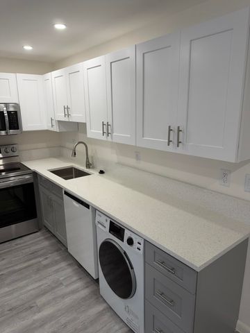 370 E Horizons 203, Boynton Beach, FL 33435