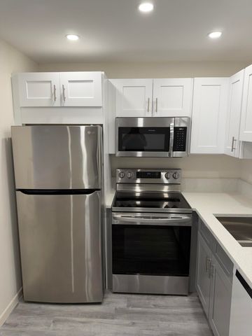 370 E Horizons 203, Boynton Beach, FL 33435
