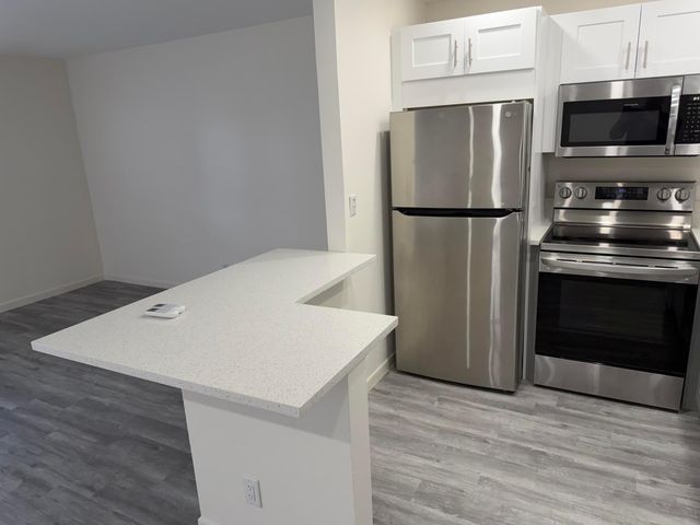 370 E Horizons 203, Boynton Beach, FL 33435