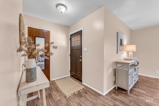 246 Avenida Del Rio Dr, Twin Falls, ID 83301