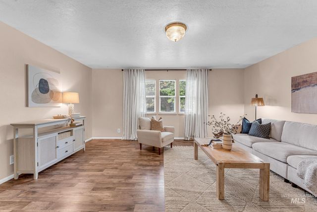 246 Avenida Del Rio Dr, Twin Falls, ID 83301