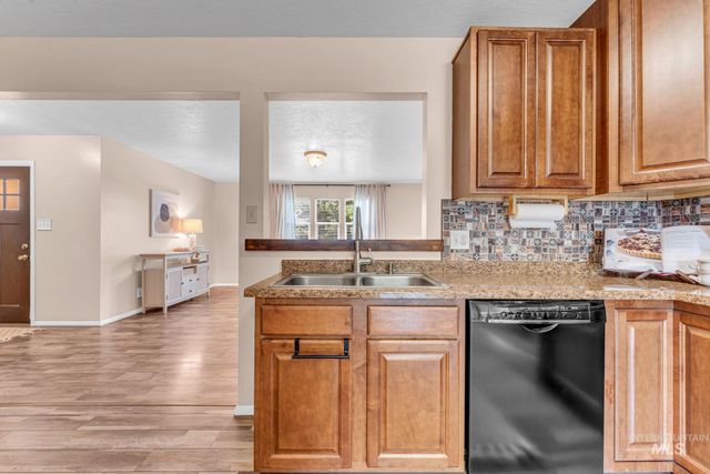 246 Avenida Del Rio Dr, Twin Falls, ID 83301