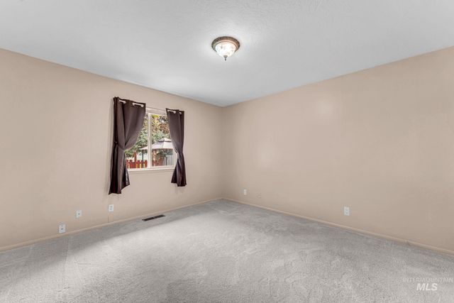 246 Avenida Del Rio Dr, Twin Falls, ID 83301
