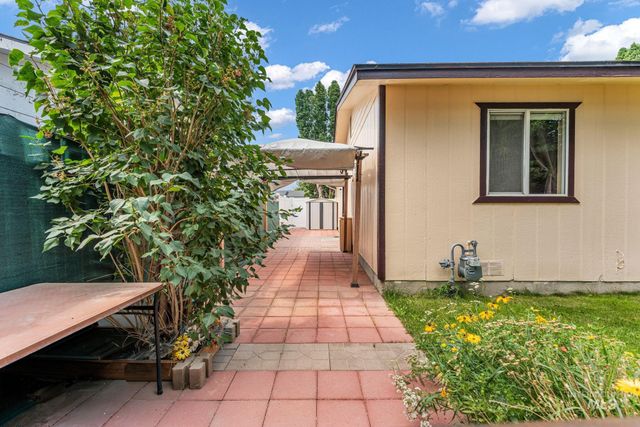 246 Avenida Del Rio Dr, Twin Falls, ID 83301