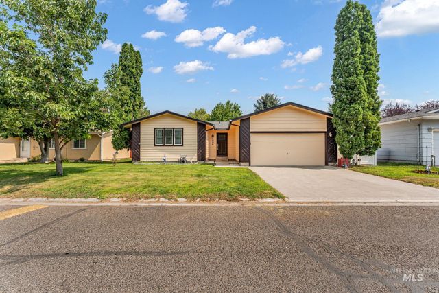 246 Avenida Del Rio Dr, Twin Falls, ID 83301